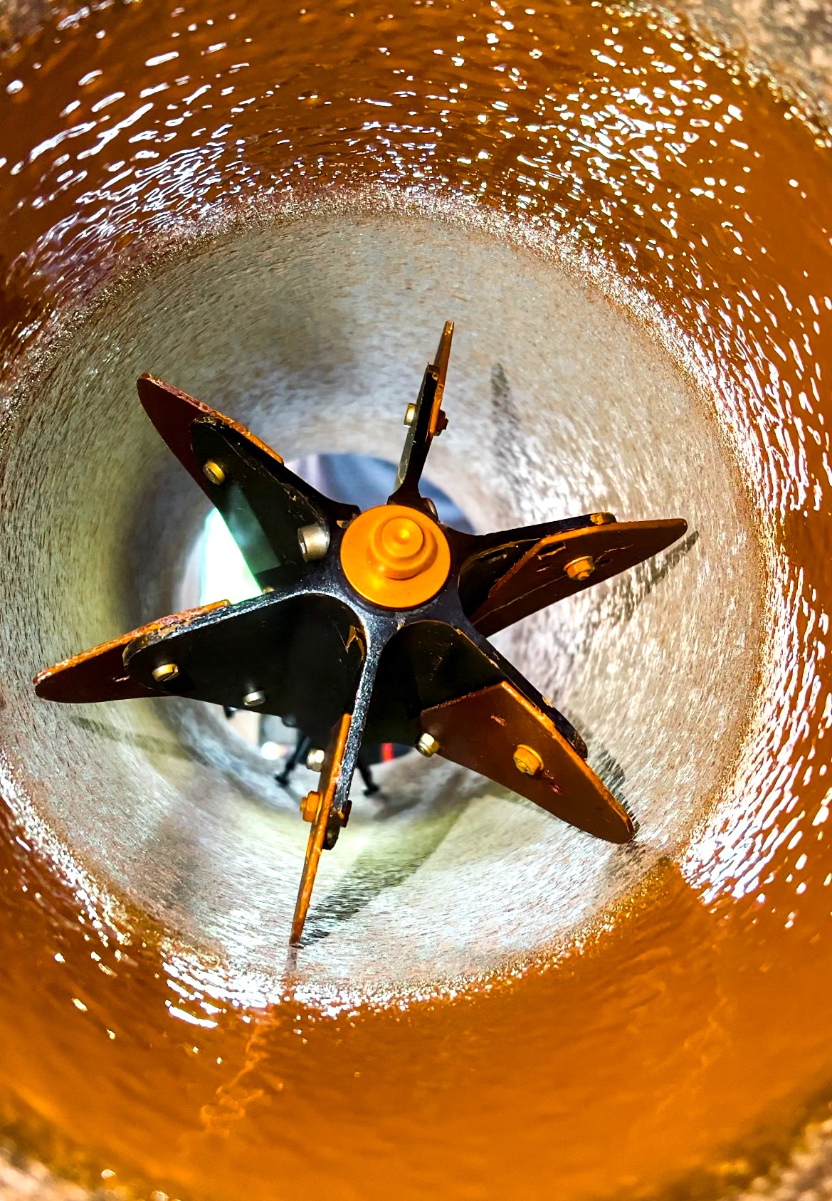 RabbitCoater beschichtet Rohrinnenwand – AWT Rohrsanierung am Niederrhein ohne Aufgraben